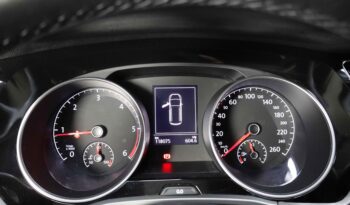 VOLKSWAGEN Touran 2.0 TDI lleno