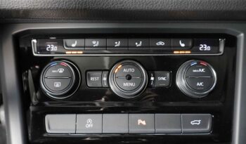 VOLKSWAGEN Touran 2.0 TDI lleno