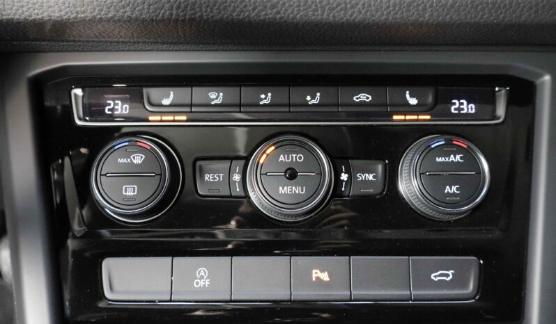 VOLKSWAGEN Touran 2.0 TDI lleno
