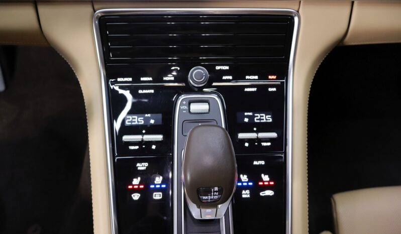 PORSCHE Panamera Turbo lleno