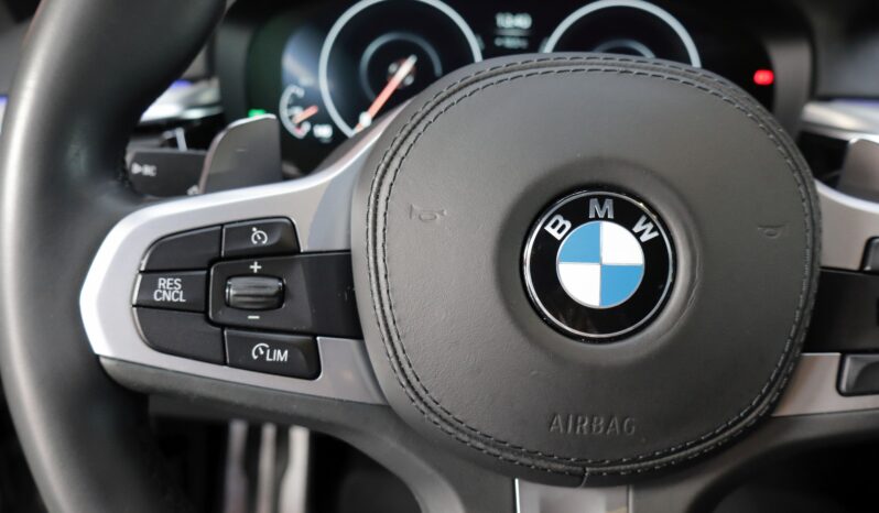 BMW 530e M iPerformance lleno