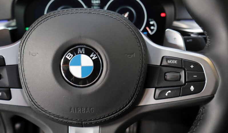 BMW 530e M iPerformance lleno