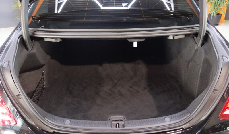 MERCEDES-BENZ E 200d lleno