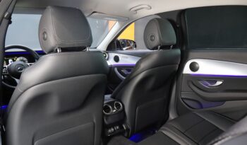 MERCEDES-BENZ E 200d lleno
