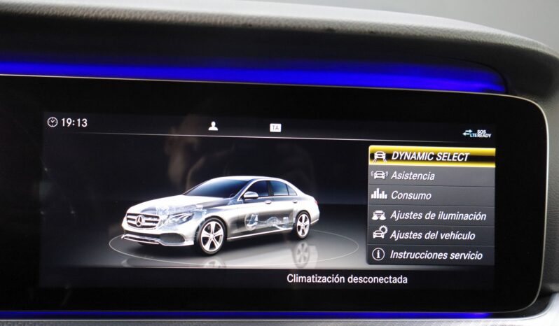 MERCEDES-BENZ E 200d lleno