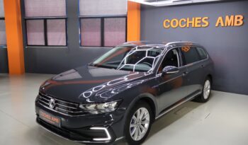 VOLKSWAGEN Passat Variant GTE lleno