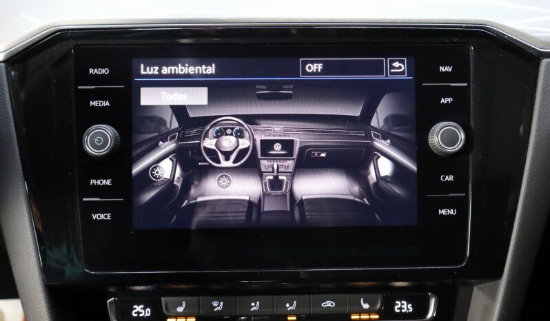 VOLKSWAGEN Passat Variant GTE lleno