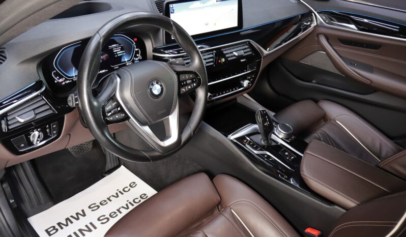 BMW 530e lleno
