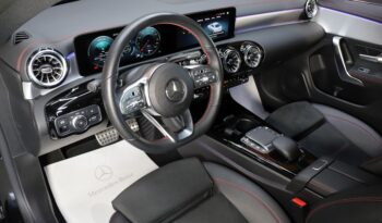 MERCEDES-BENZ CLA 250e lleno