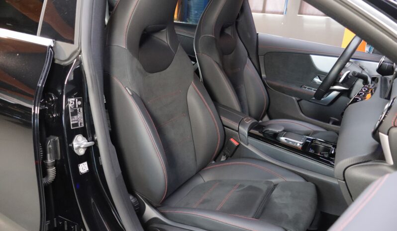 MERCEDES-BENZ CLA 250e lleno