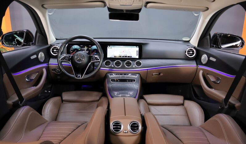 MERCEDES-BENZ E 300e Estate lleno