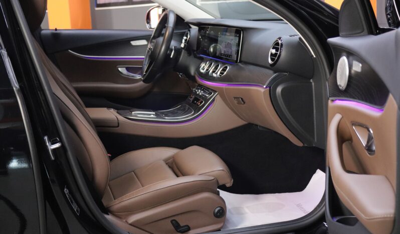 MERCEDES-BENZ E 300e Estate lleno
