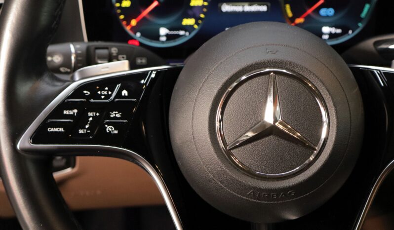 MERCEDES-BENZ E 300e Estate lleno