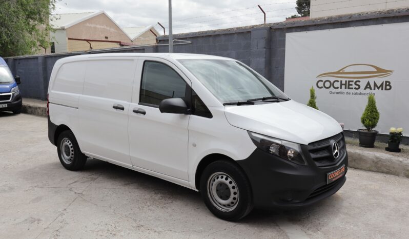MERCEDES-BENZ Vito 111 CDI lleno