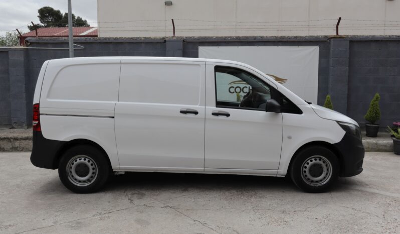 MERCEDES-BENZ Vito 111 CDI lleno