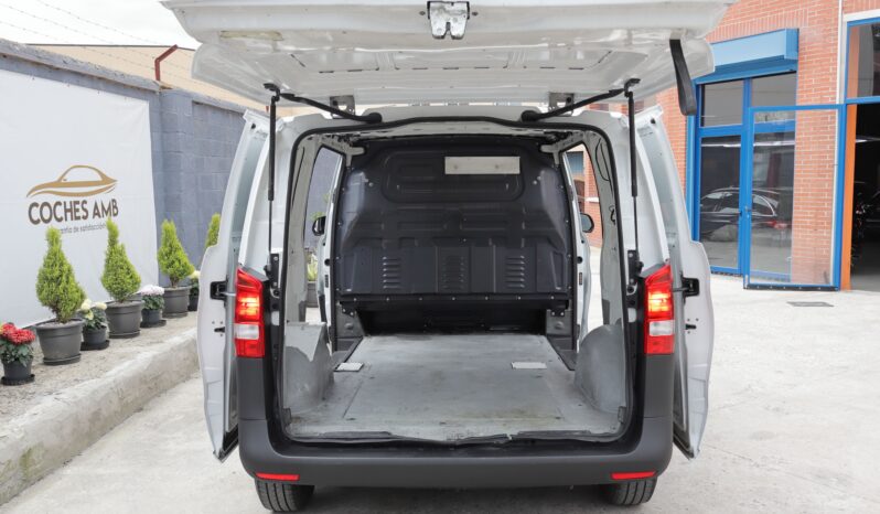 MERCEDES-BENZ Vito 111 CDI lleno