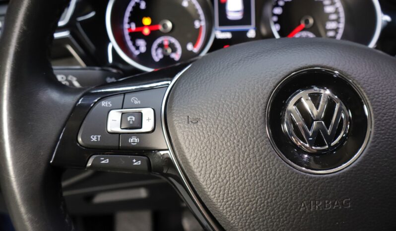 VOLKSWAGEN Touran Sport 2.0 TDI lleno