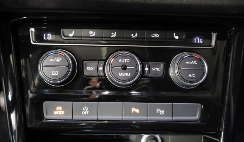 VOLKSWAGEN Touran Sport 2.0 TDI lleno