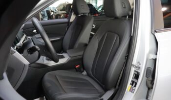 BMW 330e lleno