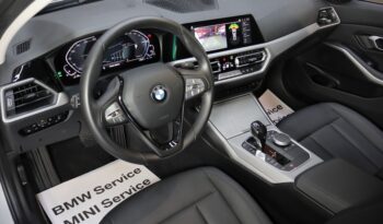 BMW 330e lleno