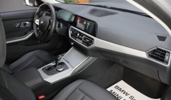 BMW 330e lleno