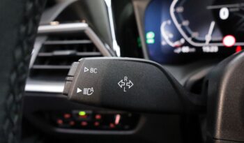 BMW 330e lleno