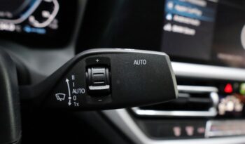 BMW 330e lleno