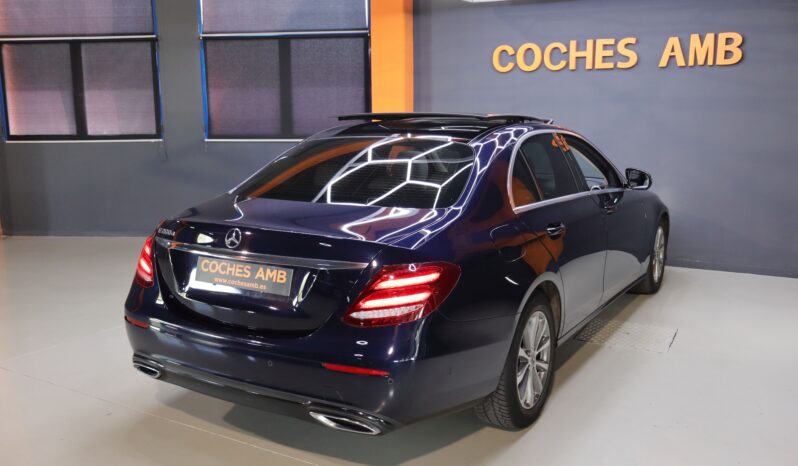MERCEDES-BENZ E200d lleno