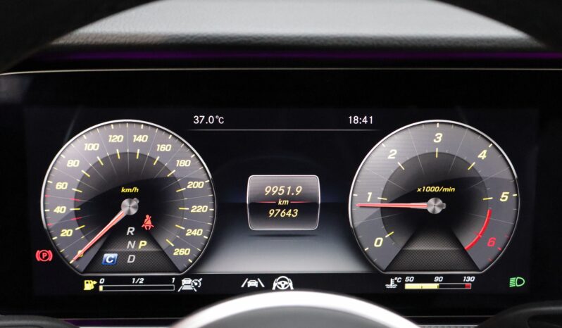 MERCEDES-BENZ E200d lleno