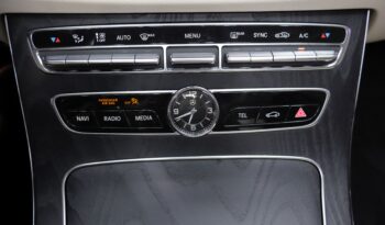 MERCEDES-BENZ E200d lleno