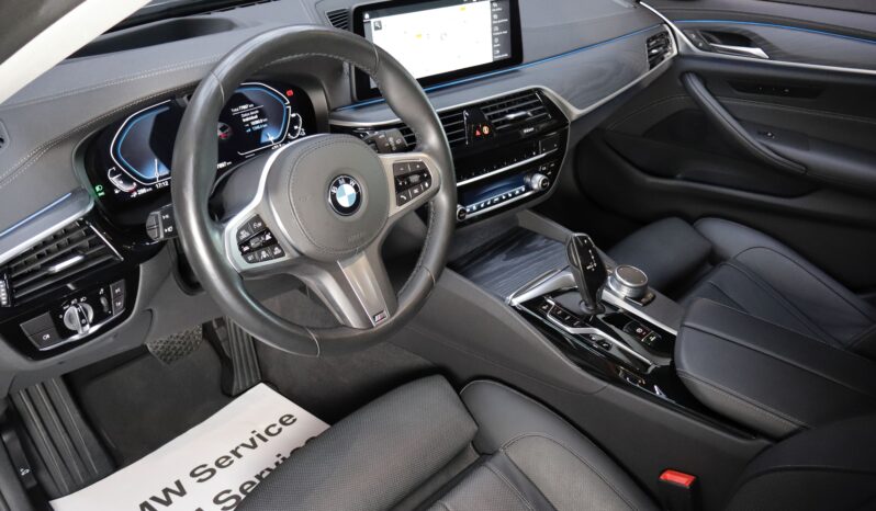 BMW 530e xDrive Touring lleno
