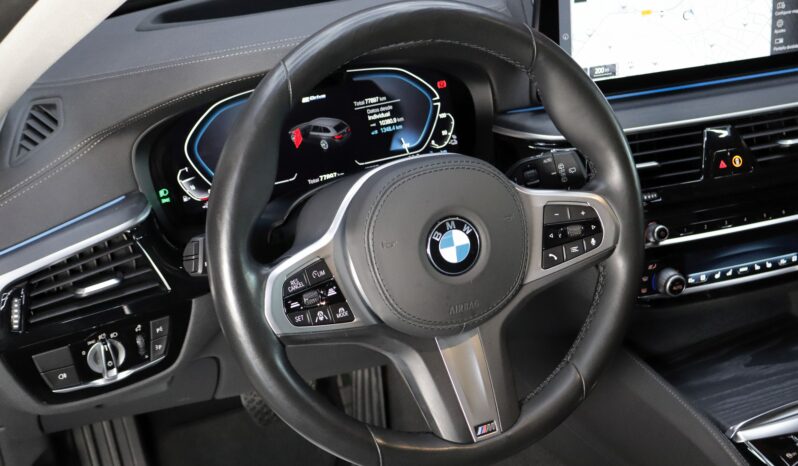 BMW 530e xDrive Touring lleno