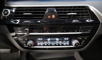 BMW 530e xDrive Touring lleno