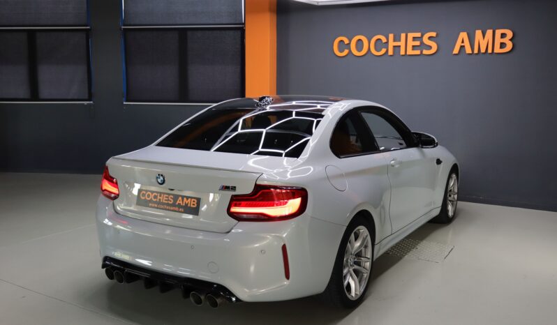 BMW M2 Competition lleno
