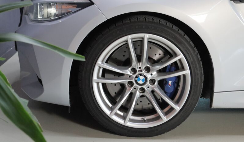 BMW M2 Competition lleno