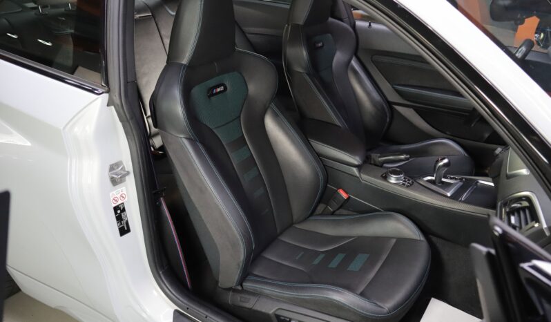 BMW M2 Competition lleno