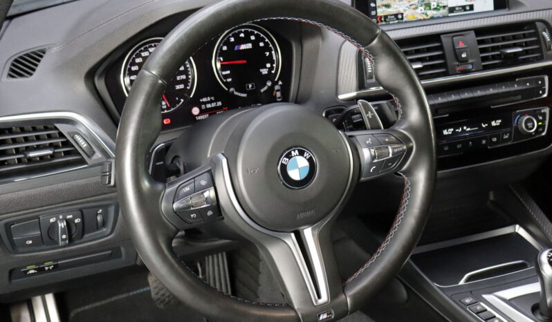 BMW M2 Competition lleno