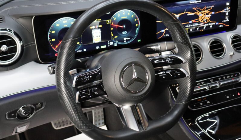 MERCEDES-BENZ E 300e AMG lleno