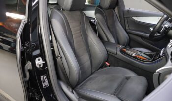 MERCEDES-BENZ E 300e AMG lleno