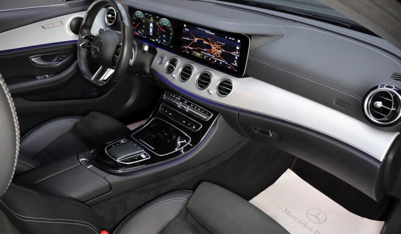 MERCEDES-BENZ E 300e AMG lleno