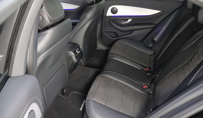 MERCEDES-BENZ E 300e AMG lleno
