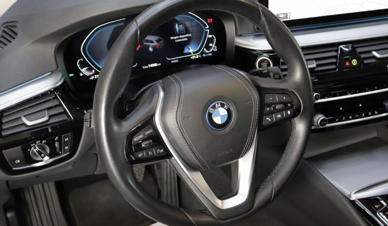 BMW 530e Touring lleno