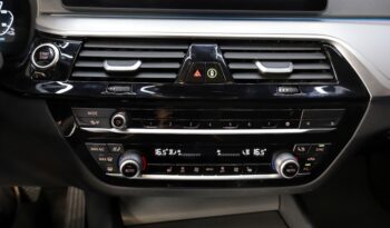 BMW 530e Touring lleno