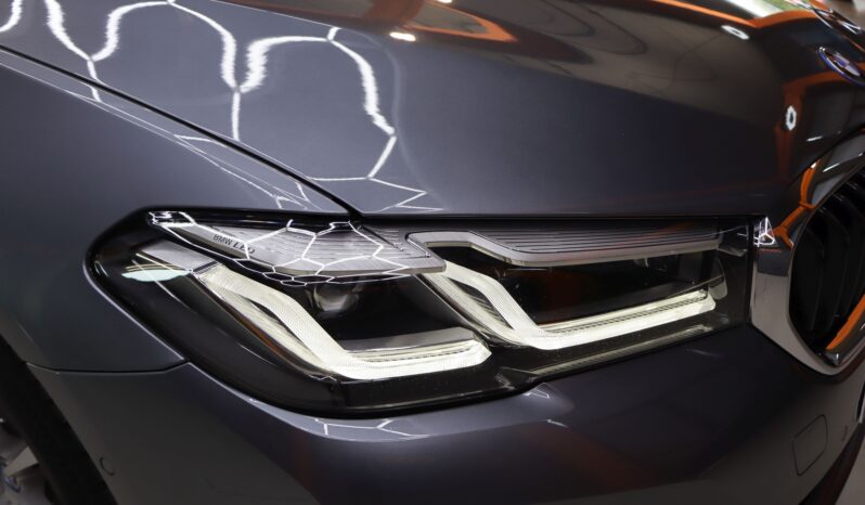BMW 530e Touring lleno