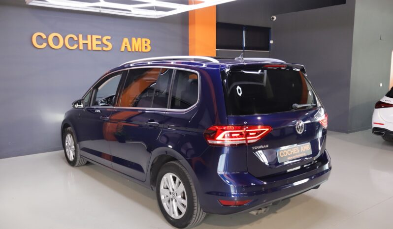 VOLKSWAGEN Touran lleno