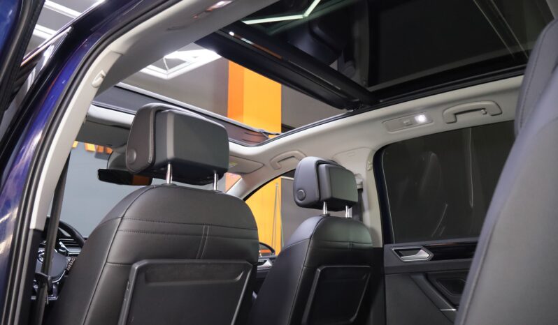 VOLKSWAGEN Touran lleno