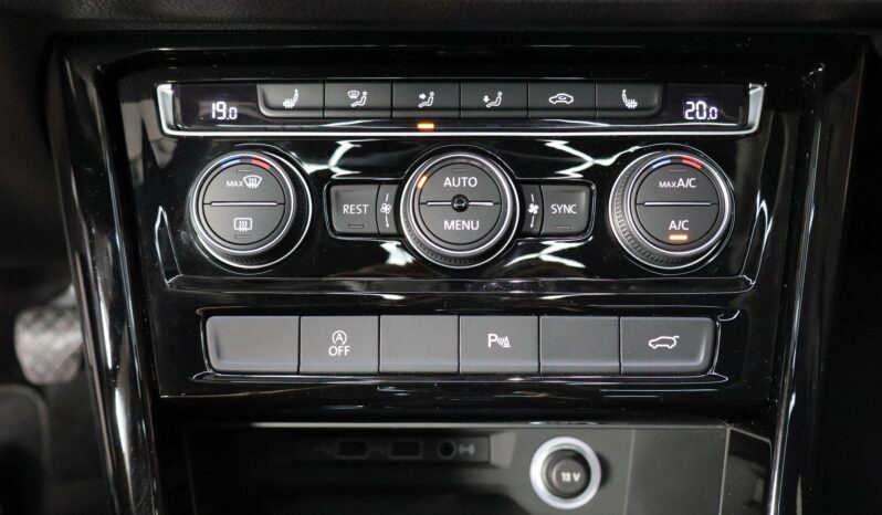 VOLKSWAGEN Touran lleno