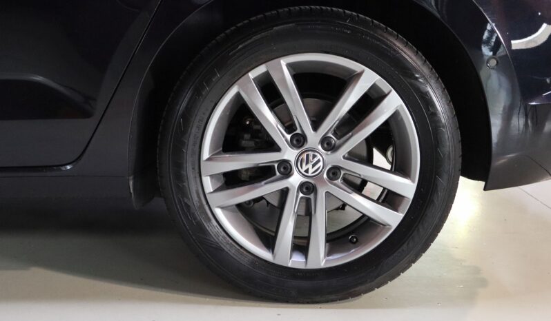 VOLKSWAGEN Touran SOUND 2.0TDI 150CV DSG lleno