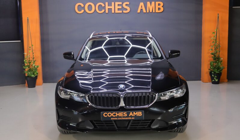 BMW 320e xDrive Touring lleno