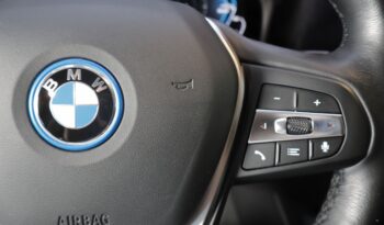BMW 320e xDrive Touring lleno